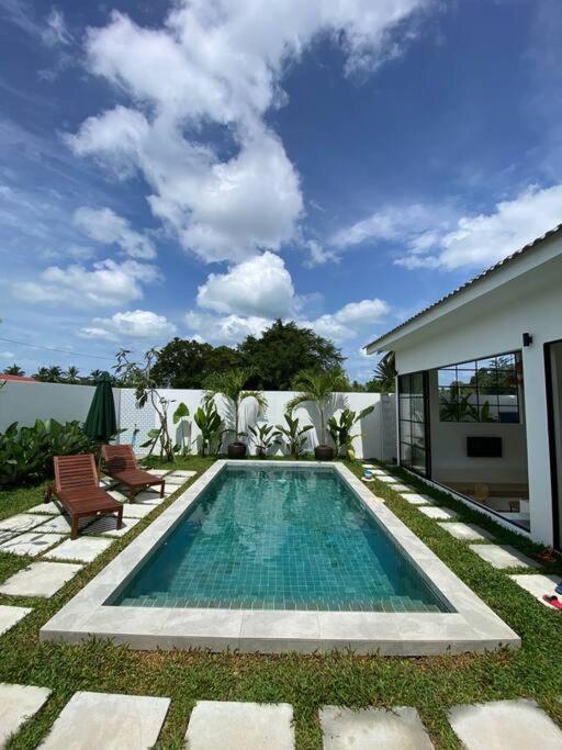 Allure Villa Cempaka Private Pool Kuantan Esterno foto